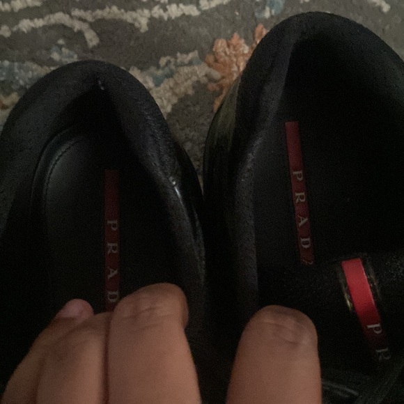 Prada - Picture 2 of 4